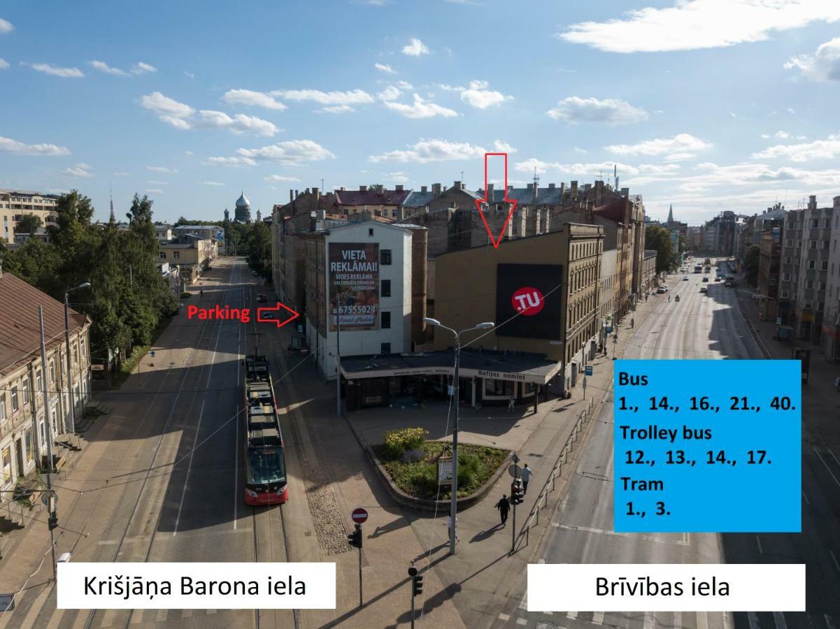 Aparthotel Riga Exterior foto Location of the bus stop